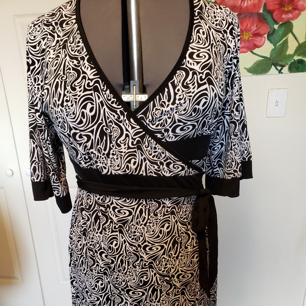 Faith Passion wrap dress black and white